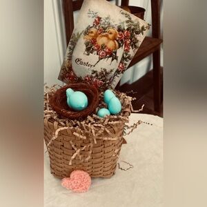 Bird nest vignette